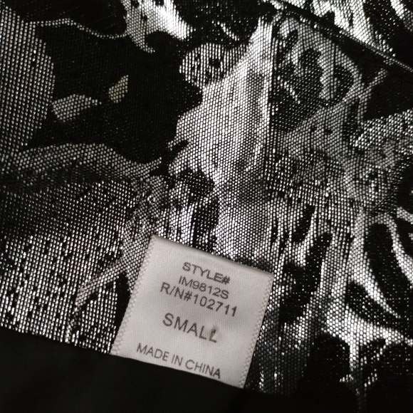 Gibson Gray & Black Cutaway Metallic Blazer - Picture 6 of 8